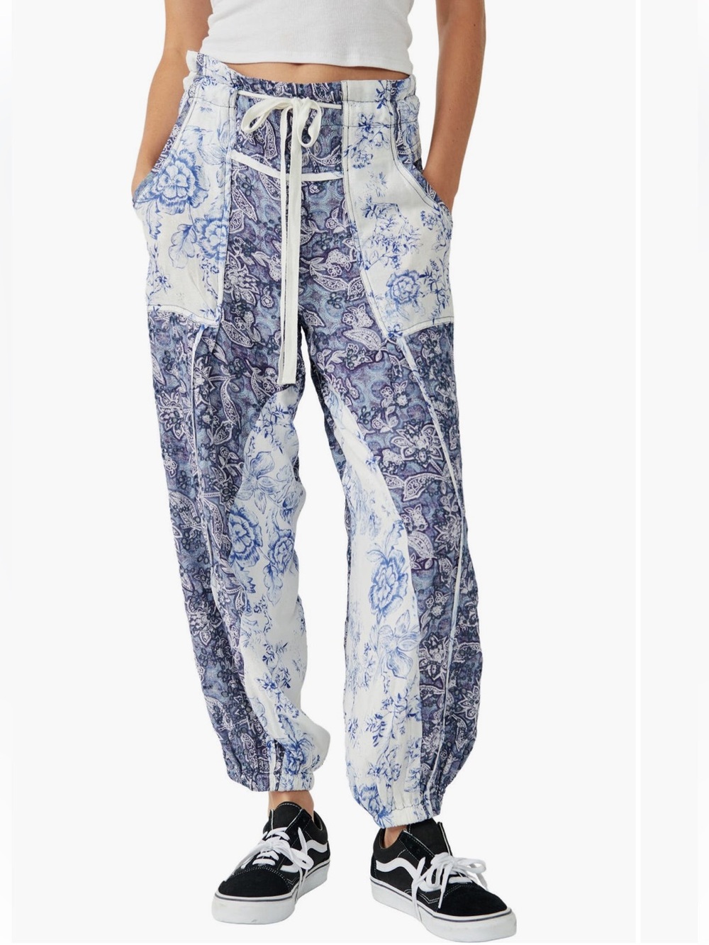 Free People Sweet It Is pants. XS. Patchwork style. Eyelet embroidery. - Picture 6 of 7